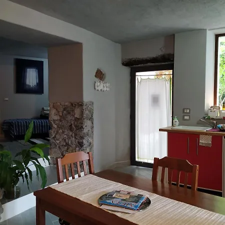 Biancaluna Bed & Breakfast *