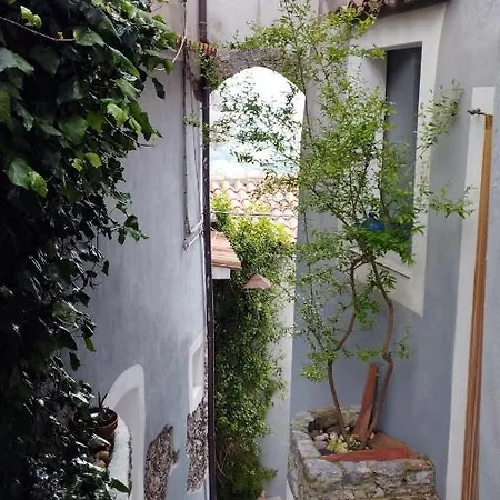 Bed & Breakfast Biancaluna *