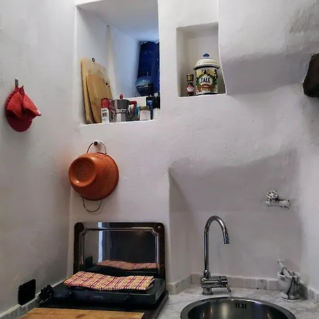 Biancaluna Bed & Breakfast *