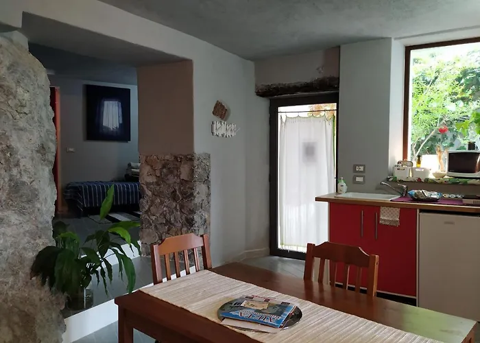 Biancaluna Alojamento de Acomodação e Pequeno-almoço 3*